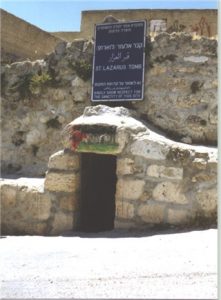 blogmedia-080115040020_Lazarus_Tomb.jpg